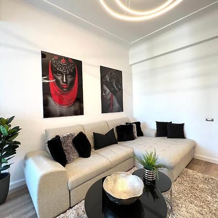 בוקרשט Sky View - Luxury Apartament - Sanador Victoriei מראה חיצוני תמונה