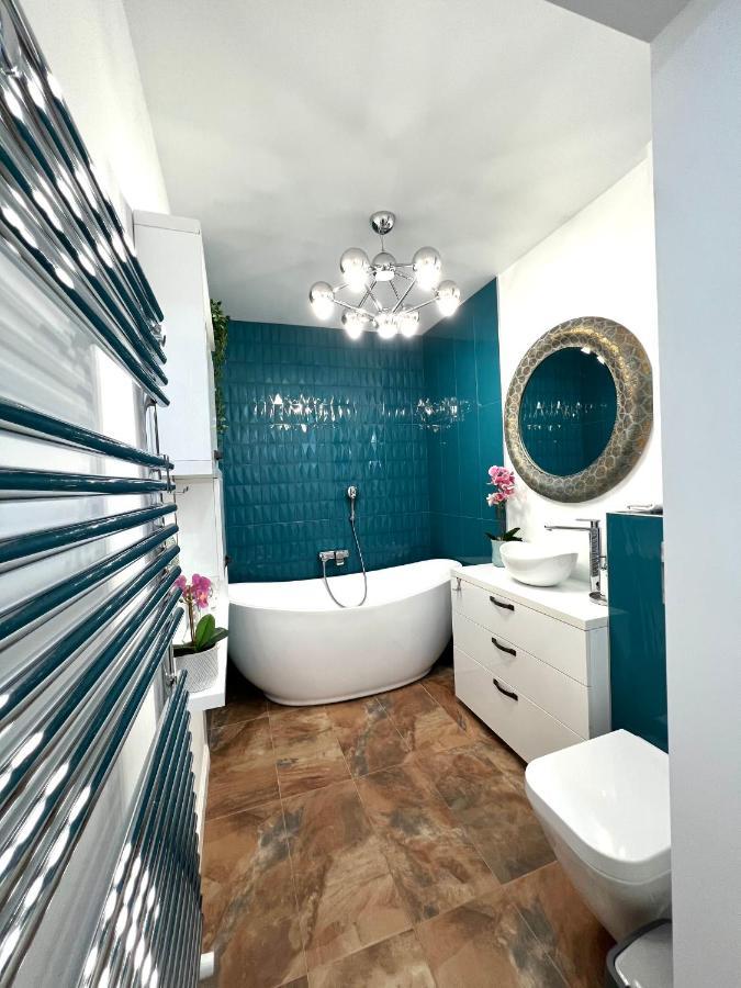 בוקרשט Sky View - Luxury Apartament - Sanador Victoriei מראה חיצוני תמונה