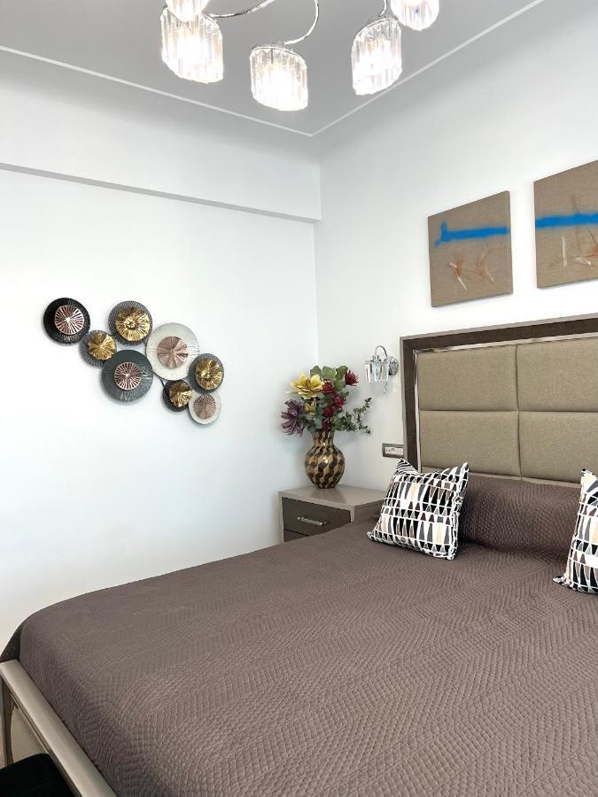 בוקרשט Sky View - Luxury Apartament - Sanador Victoriei מראה חיצוני תמונה