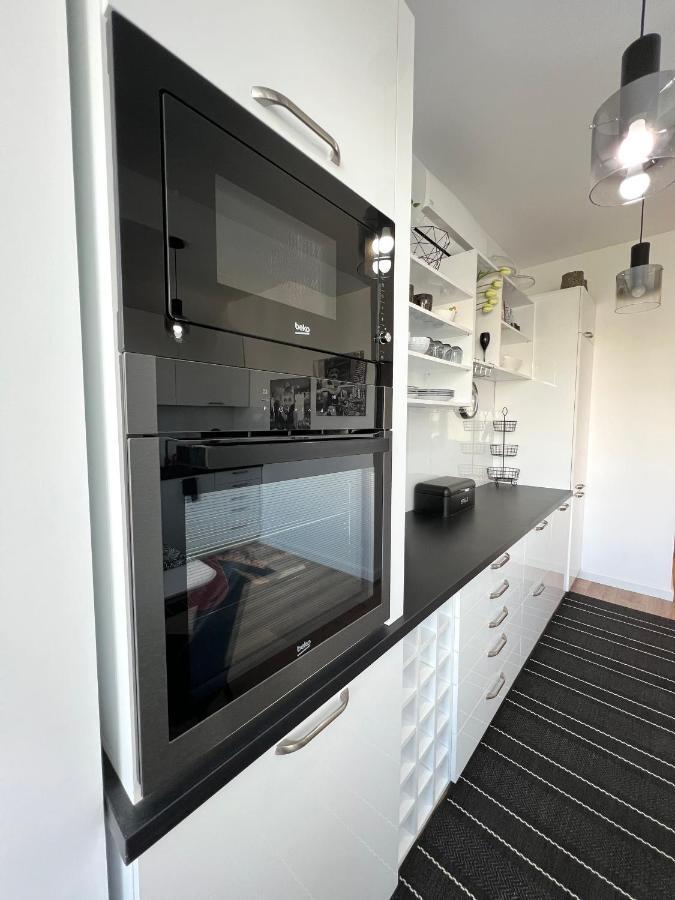 בוקרשט Sky View - Luxury Apartament - Sanador Victoriei מראה חיצוני תמונה
