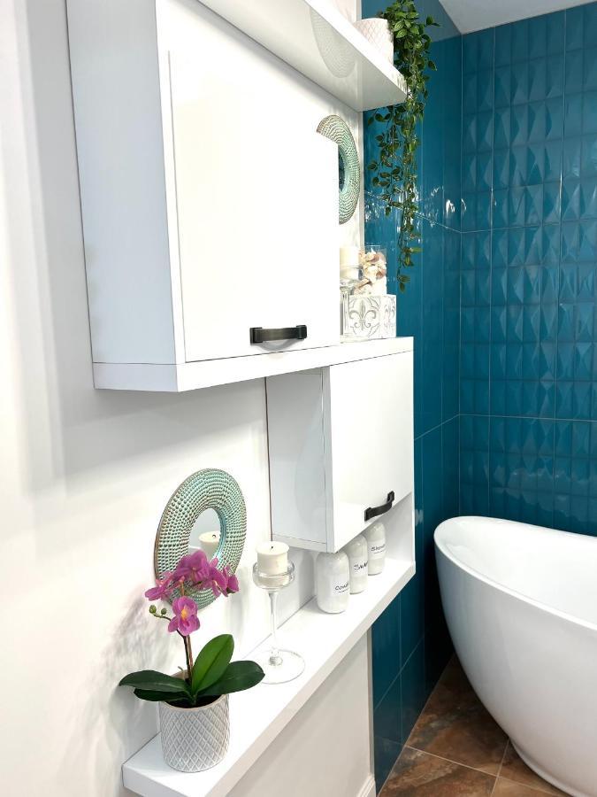 בוקרשט Sky View - Luxury Apartament - Sanador Victoriei מראה חיצוני תמונה